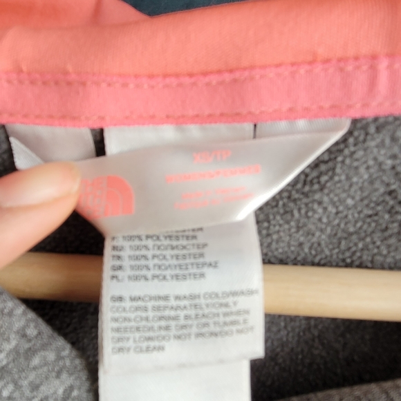 North face grey highlighter pink sweater - Picture 3 of 3